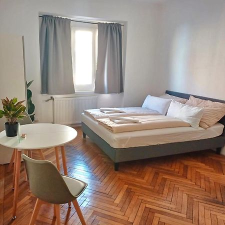 Apartment Lerchenfelder Strasse Wenen Buitenkant foto